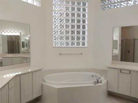 7042 SE Bay Hill Drive Stuart FL 34997