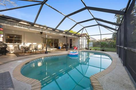 1060 NW 82nd Avenue Coral Springs FL 33071