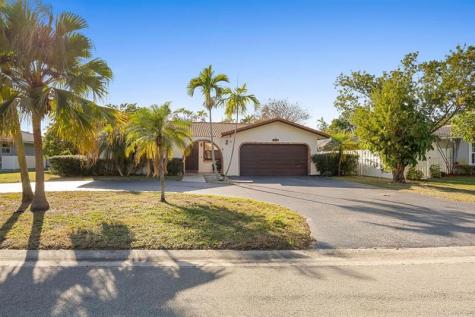 1060 NW 82nd Avenue Coral Springs FL 33071