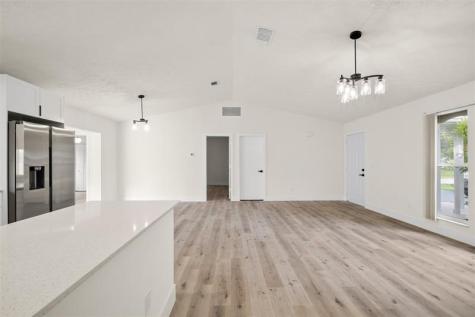 461 SW Meadow Terrace Port St Lucie FL 34984