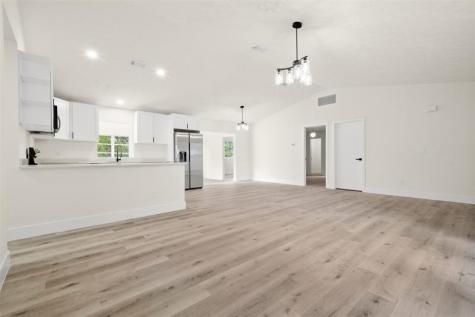 461 SW Meadow Terrace Port St Lucie FL 34984