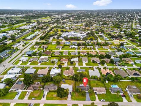 461 SW Meadow Terrace Port St Lucie FL 34984