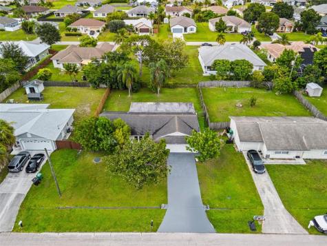 461 SW Meadow Terrace Port St Lucie FL 34984