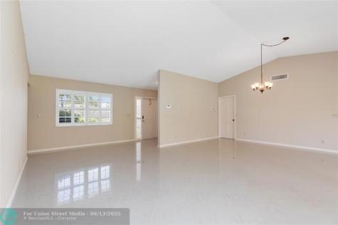 10821 Greentrail Drive Boynton Beach FL 33436