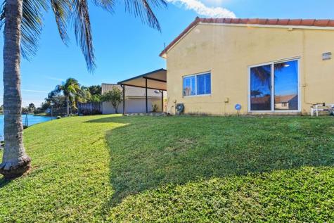 15141 Brighton Lane Davie FL 33331