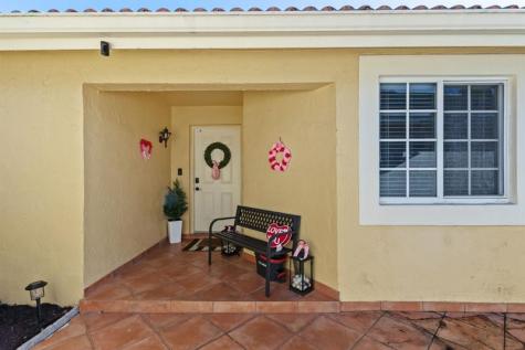 15141 Brighton Lane Davie FL 33331