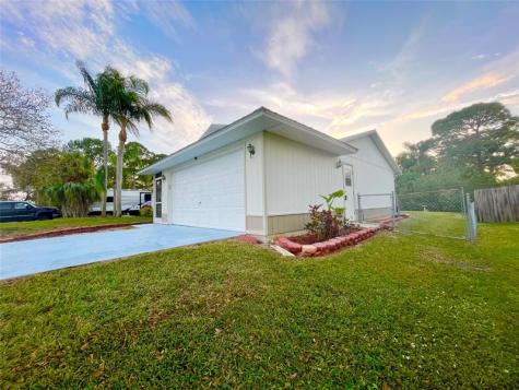 1150 SW Jumper Street Port St Lucie FL 34983
