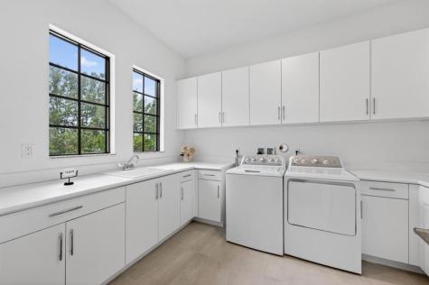 8550 W Parkland Bay Trail Parkland FL 33076