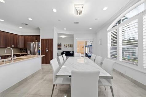 4916 SW 38th Way Hollywood FL 33312