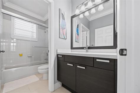 4916 SW 38th Way Hollywood FL 33312