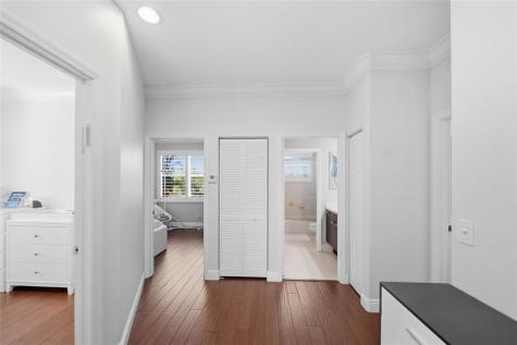 4916 SW 38th Way Hollywood FL 33312
