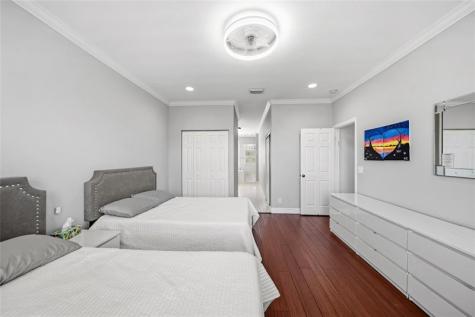 4916 SW 38th Way Hollywood FL 33312