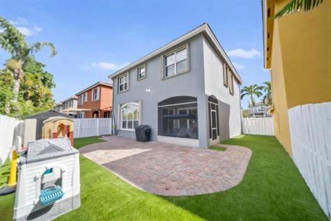 4916 SW 38th Way Hollywood FL 33312
