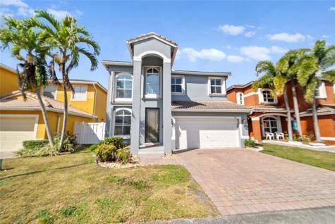 4916 SW 38th Way Hollywood FL 33312