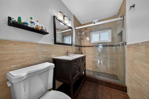 5272 NE 4th Terrace Fort Lauderdale FL 33334