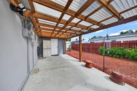 5272 NE 4th Terrace Fort Lauderdale FL 33334