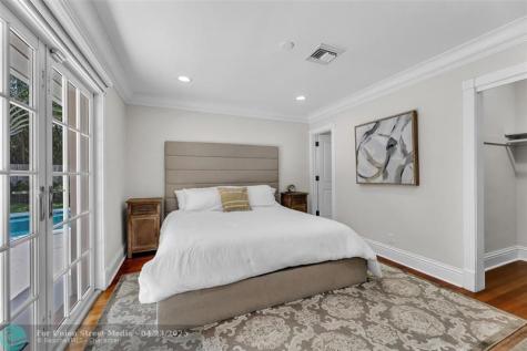2840 NE 26th Court Fort Lauderdale FL 33306