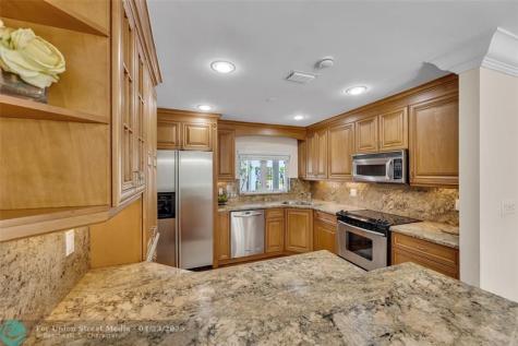 2840 NE 26th Court Fort Lauderdale FL 33306