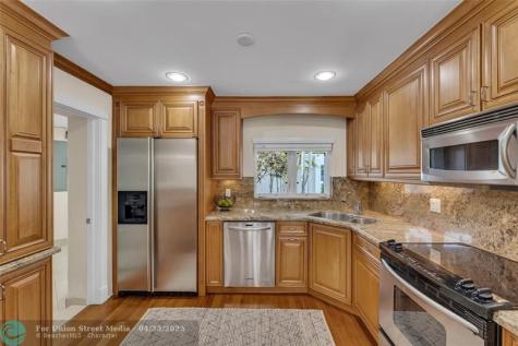 2840 NE 26th Court Fort Lauderdale FL 33306
