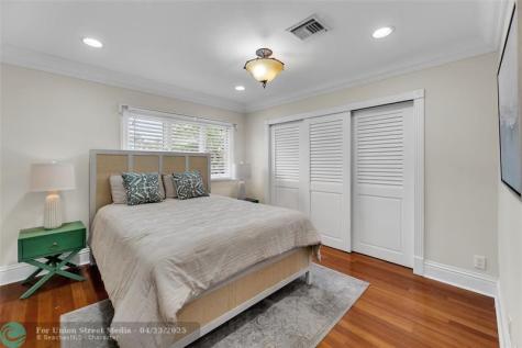 2840 NE 26th Court Fort Lauderdale FL 33306