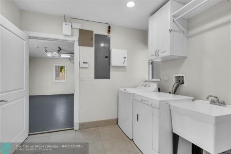 2840 NE 26th Court Fort Lauderdale FL 33306