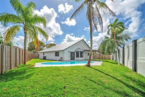 2831 NW 111th Avenue Sunrise FL 33322