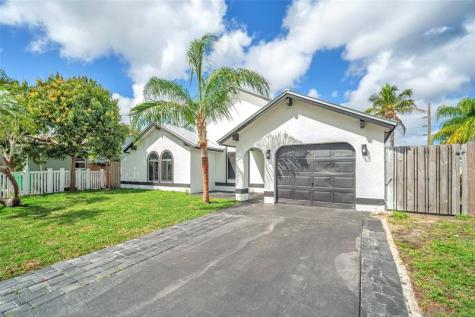 2831 NW 111th Avenue Sunrise FL 33322