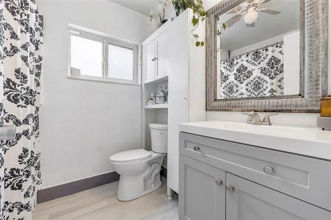 8103 NW 58th Place Tamarac FL 33321
