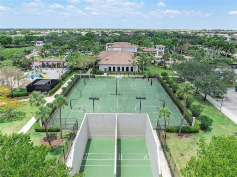 5834 NW 125th Terrace Coral Springs FL 33076