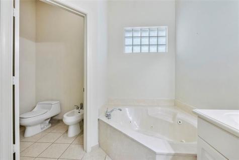 5834 NW 125th Terrace Coral Springs FL 33076