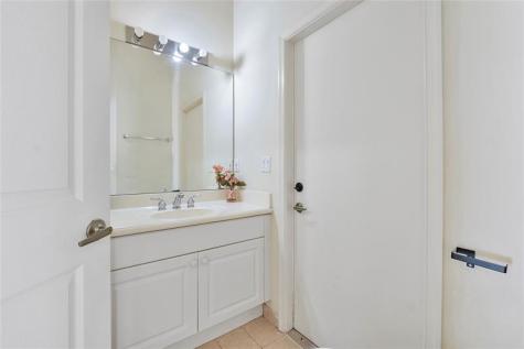 5834 NW 125th Terrace Coral Springs FL 33076