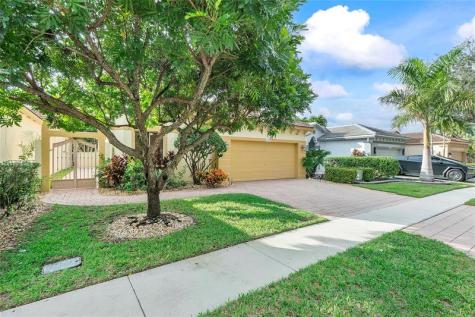 5834 NW 125th Terrace Coral Springs FL 33076