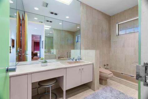 5300 White Oak Lane Tamarac FL 33319