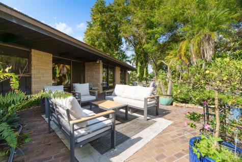 5300 White Oak Lane Tamarac FL 33319