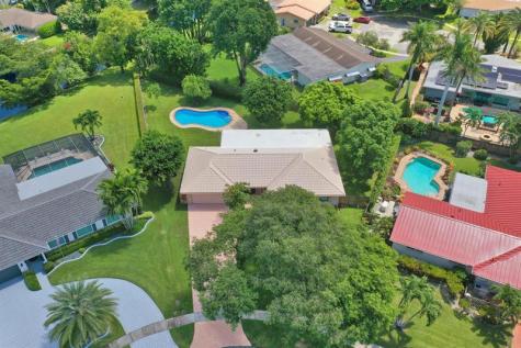 640 SW 62nd Avenue Plantation FL 33317