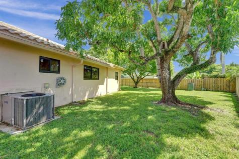 640 SW 62nd Avenue Plantation FL 33317
