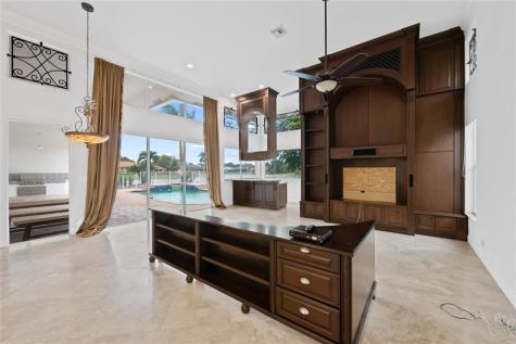10203 NW 50th Place Coral Springs FL 33076