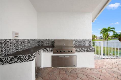 10203 NW 50th Place Coral Springs FL 33076