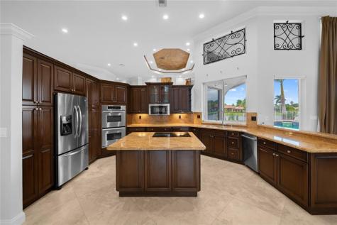 10203 NW 50th Place Coral Springs FL 33076
