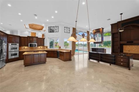 10203 NW 50th Place Coral Springs FL 33076