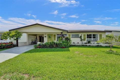 4712 NW 41st Avenue Tamarac FL 33319