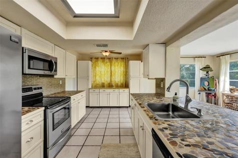 4712 NW 41st Avenue Tamarac FL 33319
