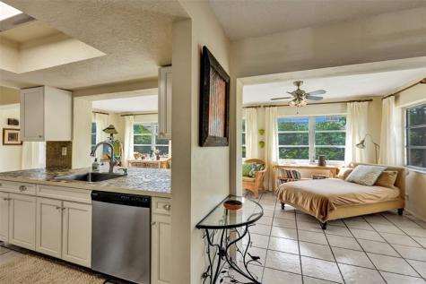 4712 NW 41st Avenue Tamarac FL 33319