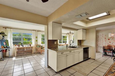 4712 NW 41st Avenue Tamarac FL 33319