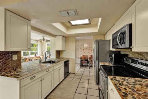 4712 NW 41st Avenue Tamarac FL 33319