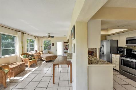 4712 NW 41st Avenue Tamarac FL 33319