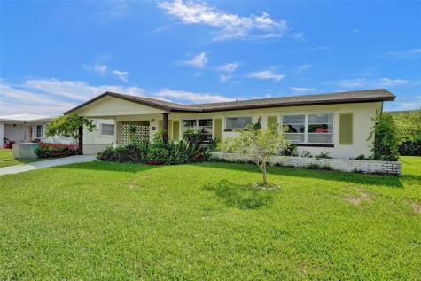 4712 NW 41st Avenue Tamarac FL 33319