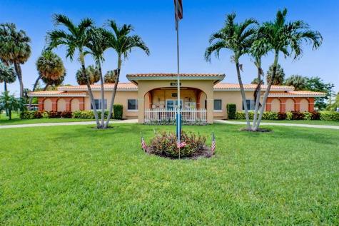 4712 NW 41st Avenue Tamarac FL 33319
