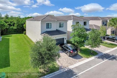 453 NW 36th Avenue Pompano Beach FL 33069