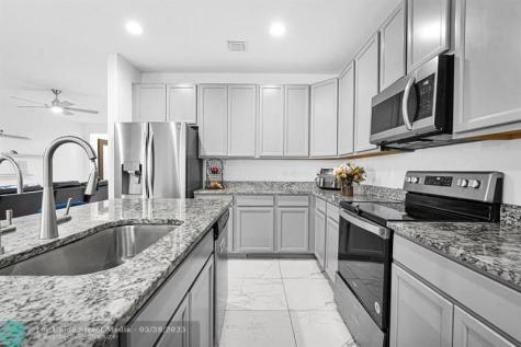 453 NW 36th Avenue Pompano Beach FL 33069
